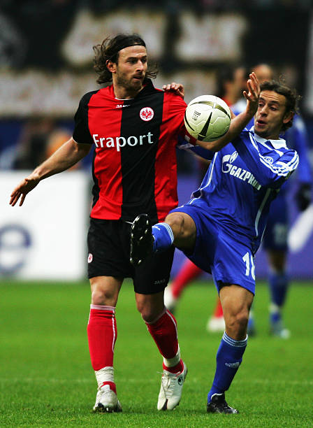 何结合成助 何结合成助