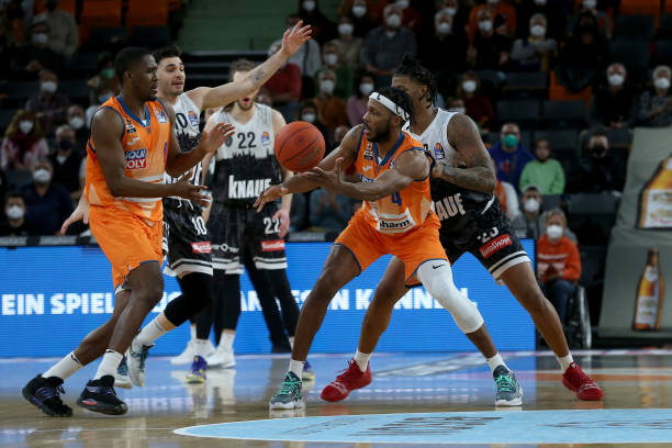 业生涯也因 业生涯也因