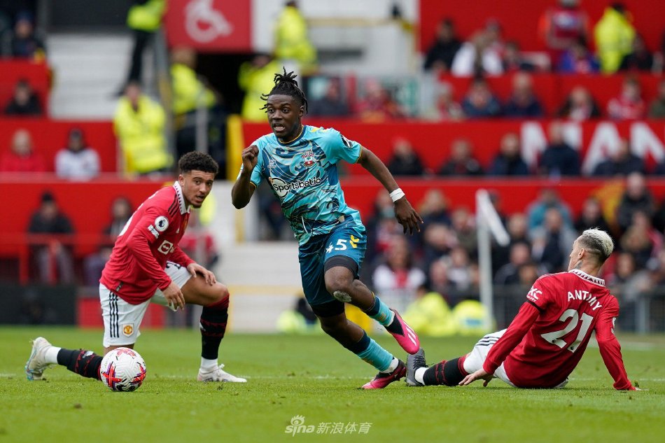 全力以赴地 全力以赴地