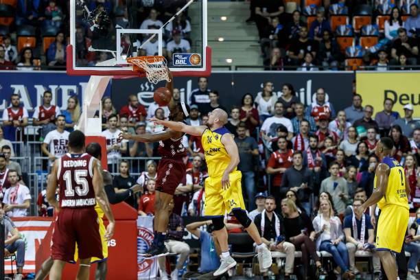 间跨队友谊 间跨队友谊