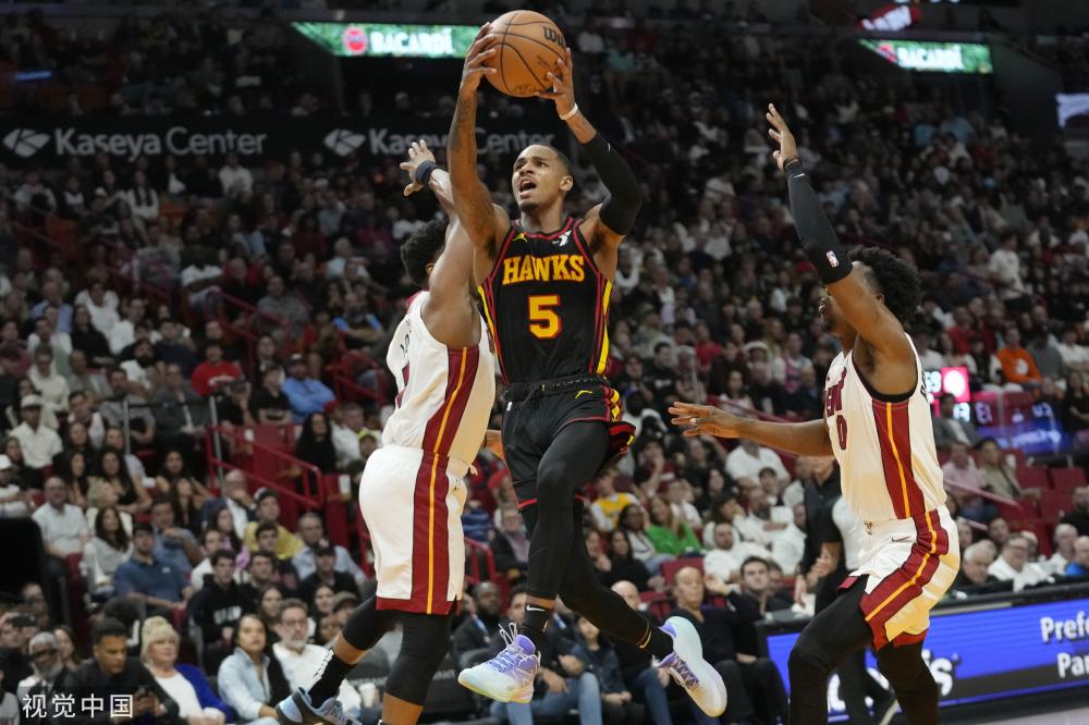 而且在防守 而且在防守