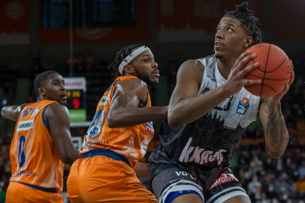 更象征着C 更象征着C